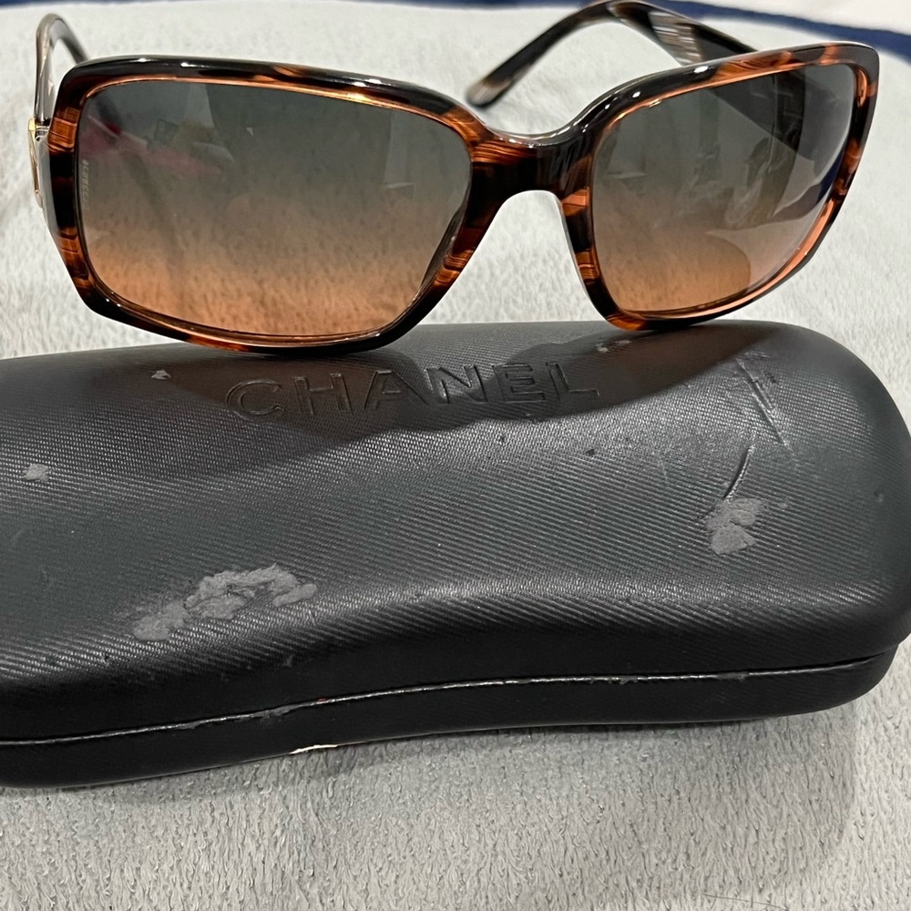 Authentic CHANEL CC Logos Sunglasses Eye Wear Plastic Brown Italy
